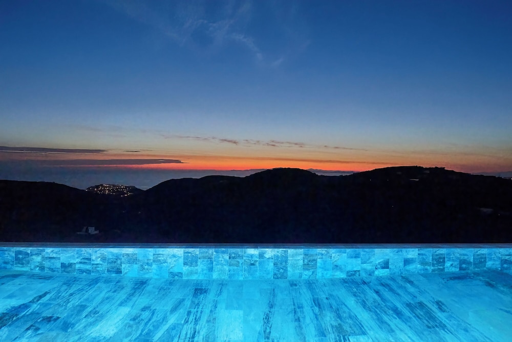 Mythic Villa