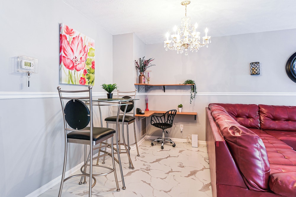 11 Mi to Dtwn Aberdeen: Spacious Townhome!