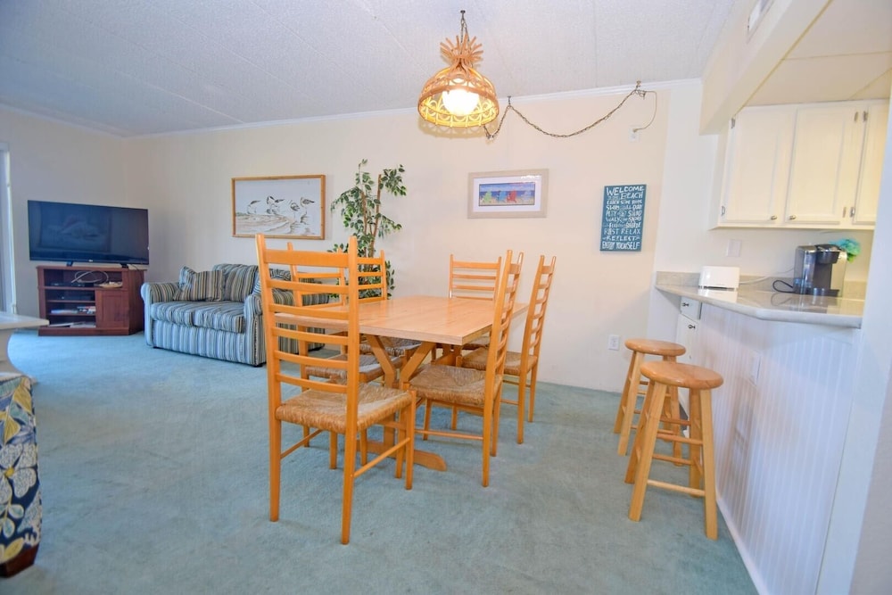 Ocean Trail 102 2 Br condo by RedAwning