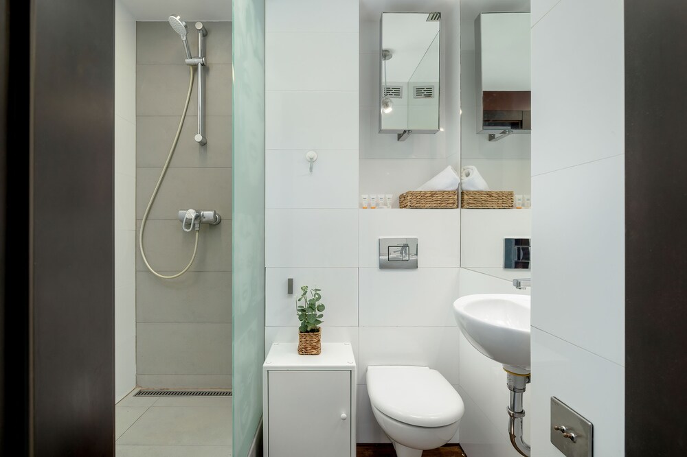 Studio Next to Spodek by Renters