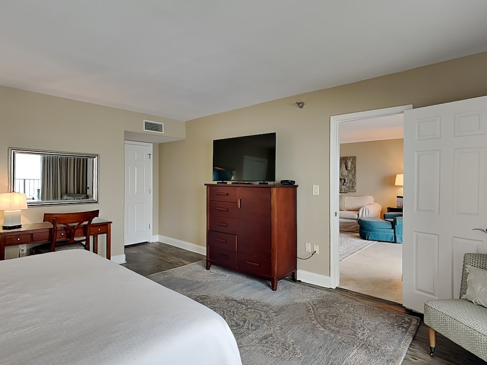 Breakers East by Southern Vacation Rentals