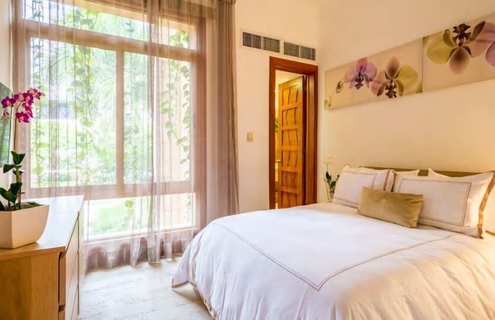 Oasis Casa Condo