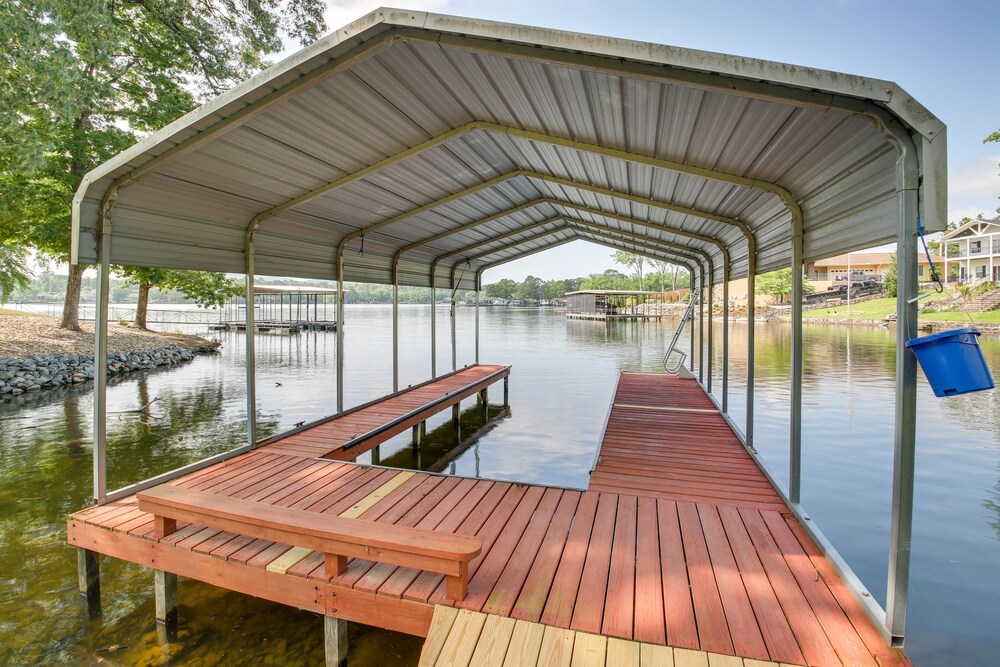 Private Pool: Lakefront Home in Hot Springs! view 4