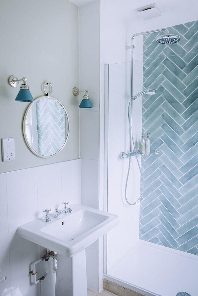 Guildford Vacations - The Drummond at Albury - Property Image 8