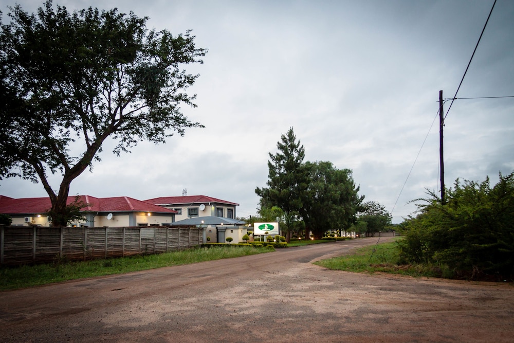 Glen Lodge & Tours