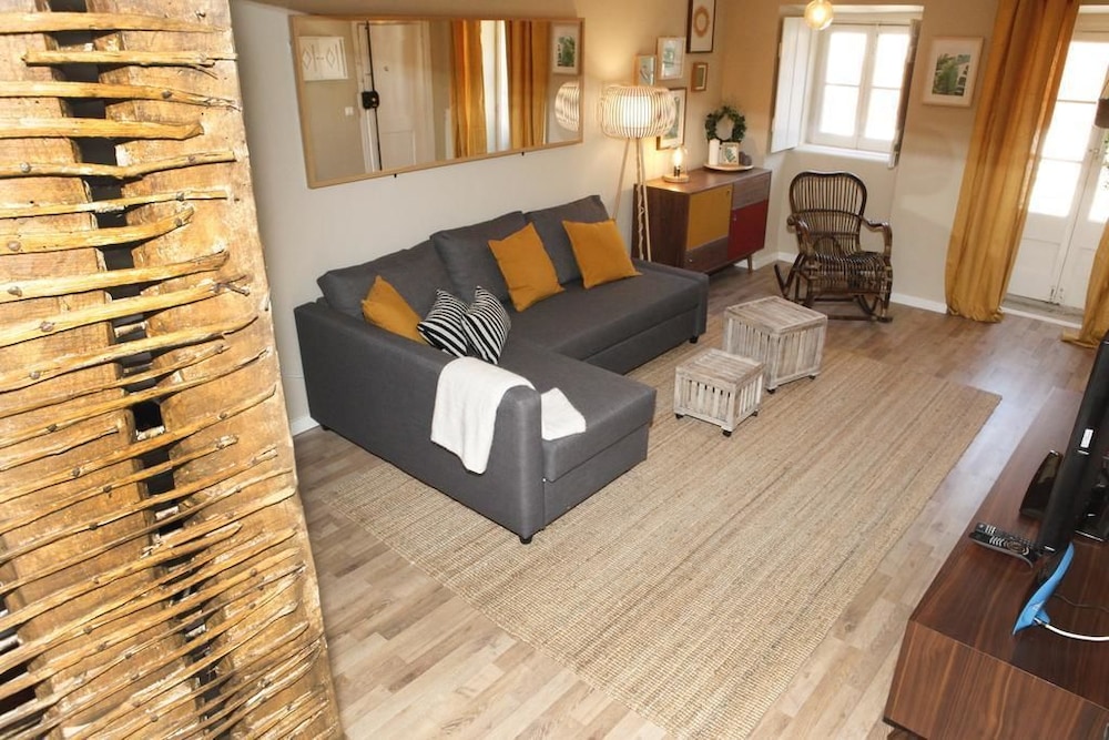 Flores Guest House