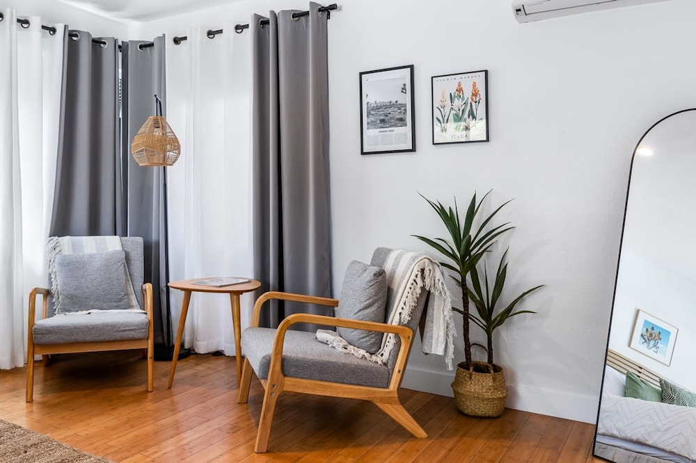 The Yucca Hotel- Entire Boutique Buyout
