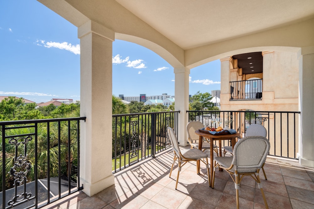 Miramar Manor by Avantstay Walk to the Beach! view 4