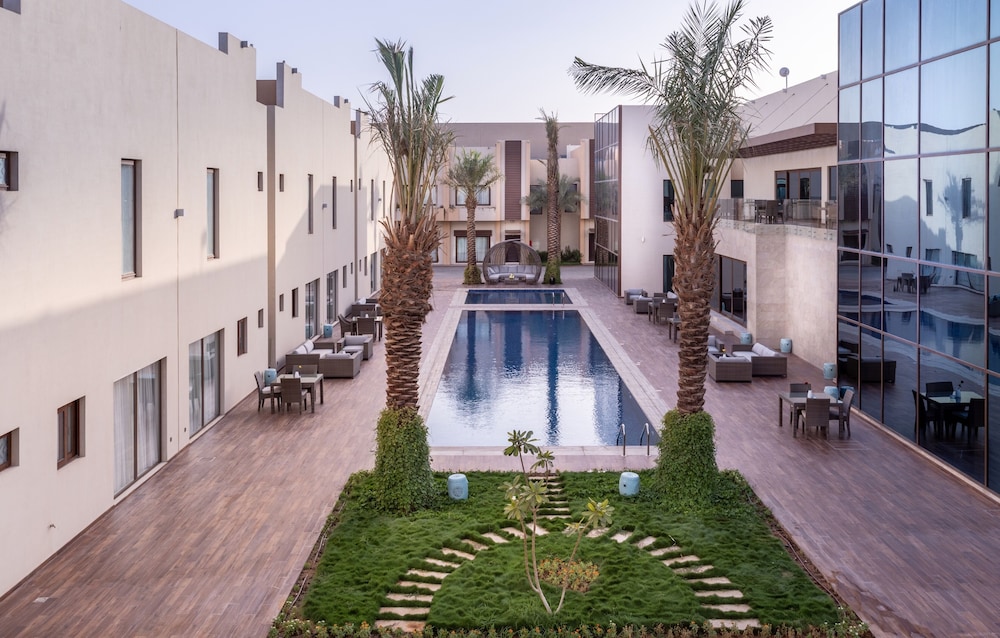 Braira Hettin Resort & Villas