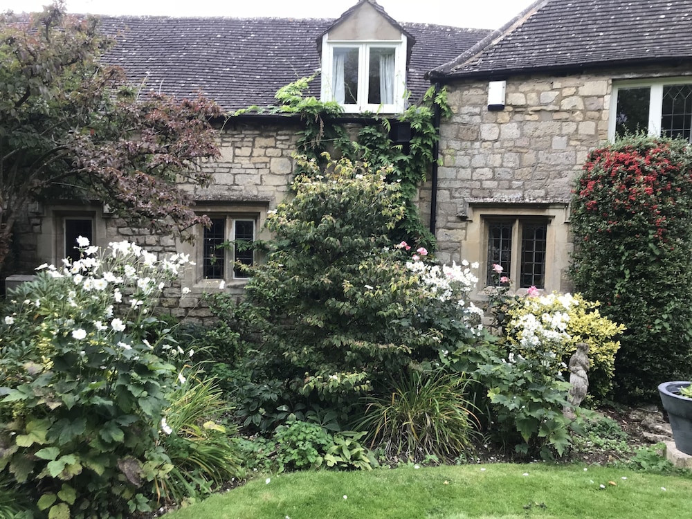 Pigeon House Cottage B&B
