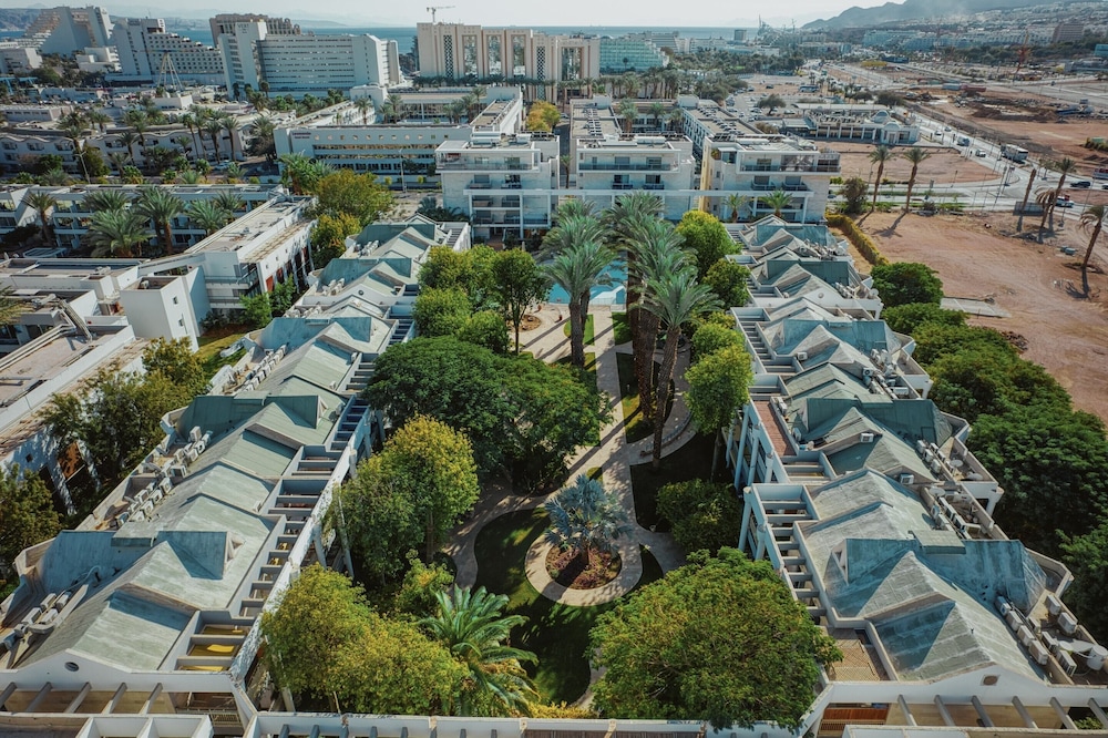 Royal Park Apt Resort by Sea N Rent