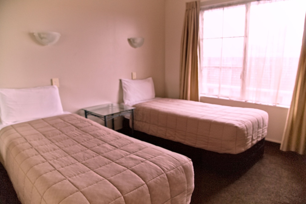 Barclay Motel