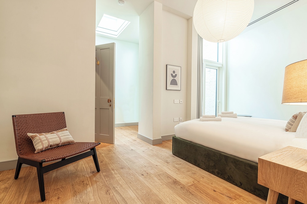 Luxury flats near Big Ben and London Eye
