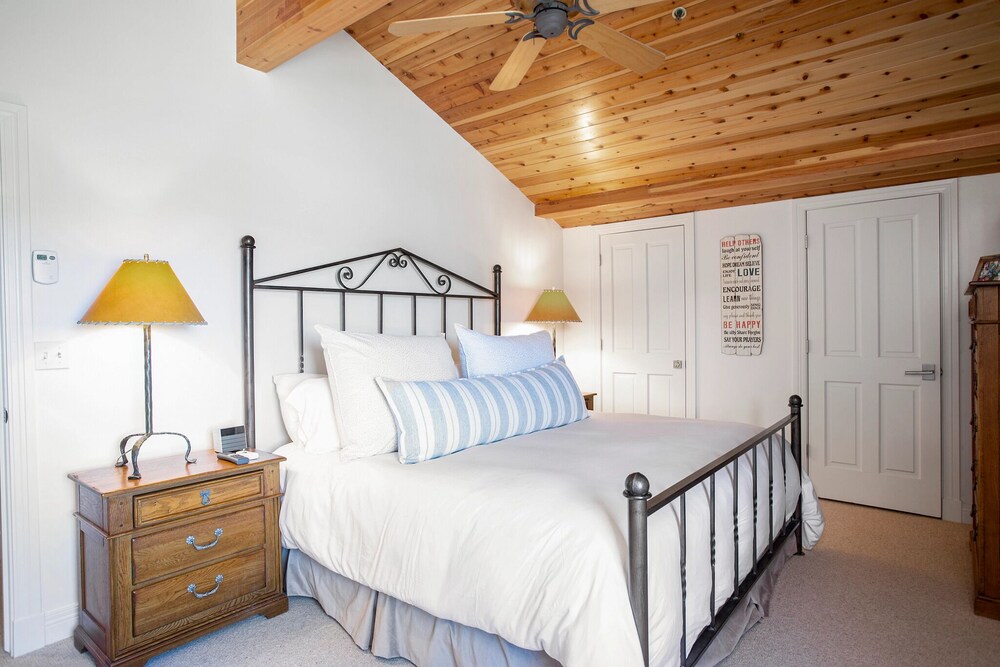 Trail's End Lodge at Deer Valley Resort - Three Bedroom Residence with Spa #506 3 Condo