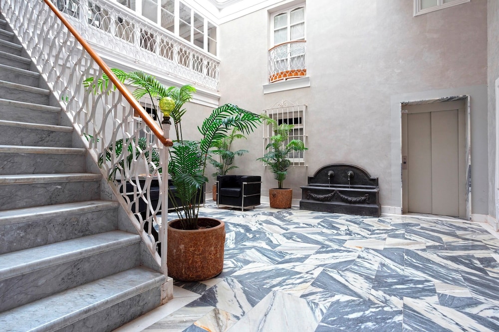 Fantastic Apartment in the Heart of C diz Plaza de Espa a IV