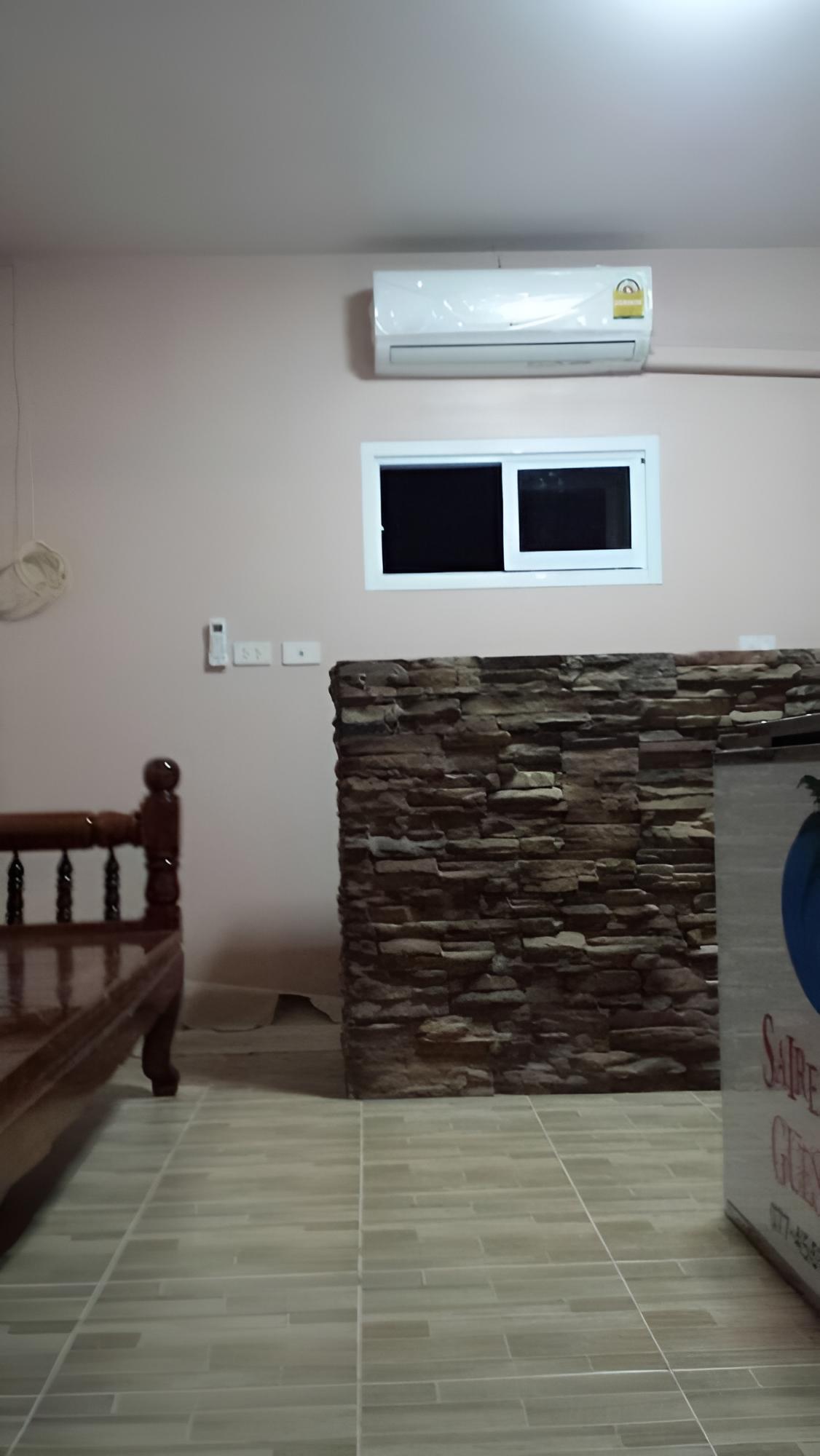Sairee Center Guesthouse