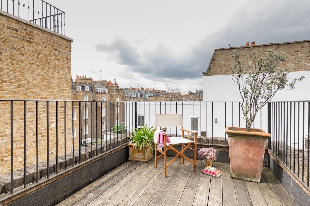 Cadogan Street III by Onefinestay