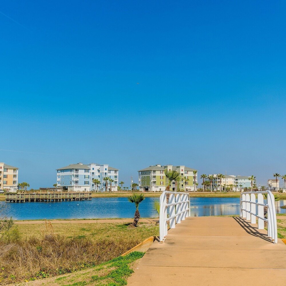 Resort Living on the Bay 2 bed 2 Bath Gorgeous Views Heated Infinity Pool Beach Access, Fotografia 16