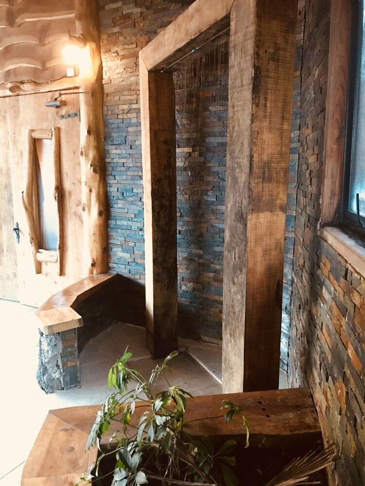 Peumayen Lodge & Termas Boutique