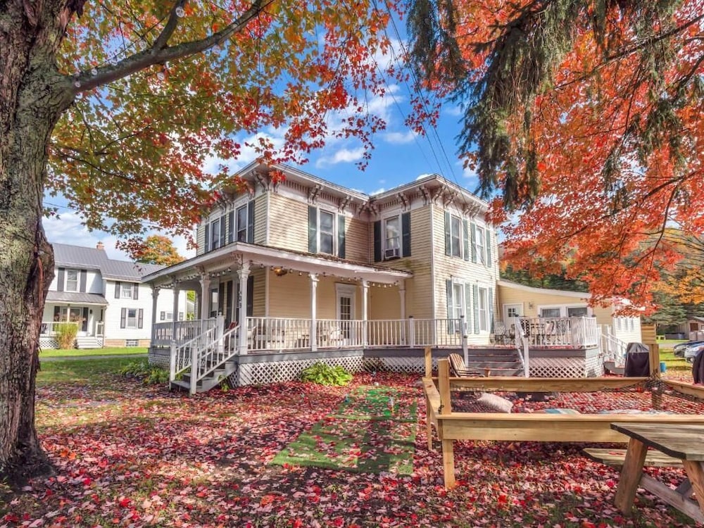 The Kelly House