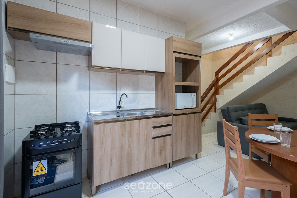 Fully Equipped Houses in a Condominium With a Pool, 110m From the Beach - Onis