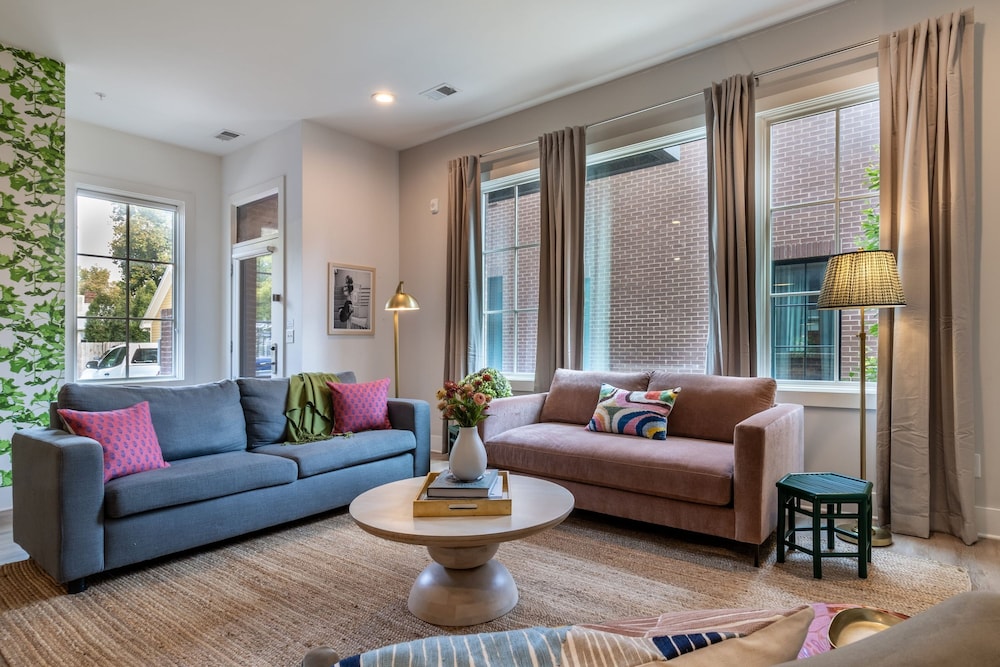 The Magnolia 6 by Avantstay Downtown Balcony