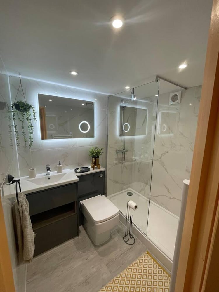 Hideaway 1-bed Apartment in Herne Bay view 5