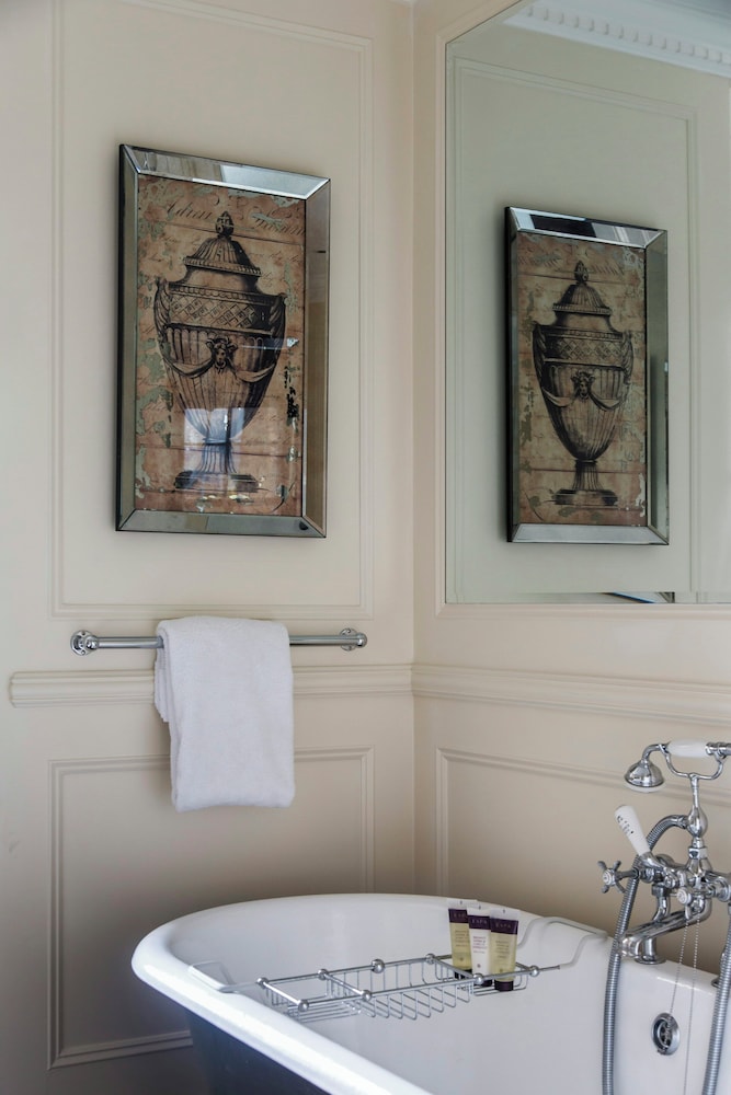 Ovington Gardens by Onefinestay