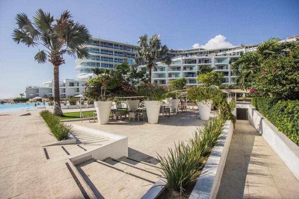 Aria Ocean Condominios