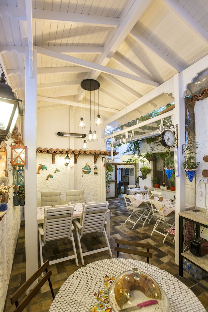 Sigacik Villa Teos Konuk Evi