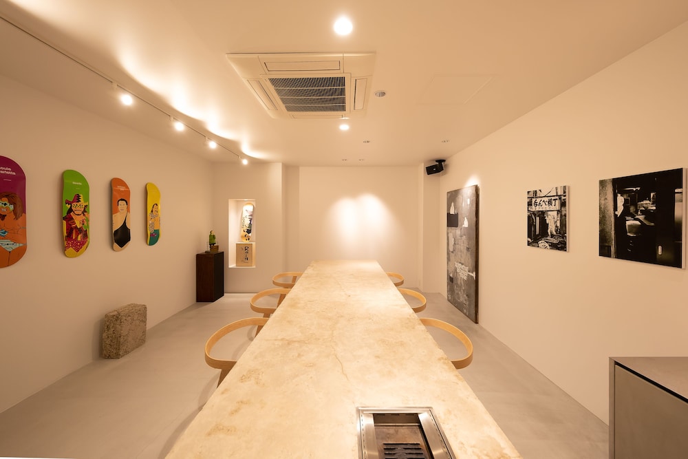 AET HOTEL