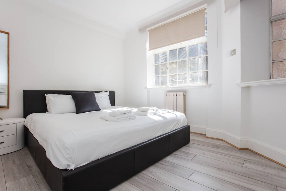 Modern 2 Bedroom Apartment in Marble Arch