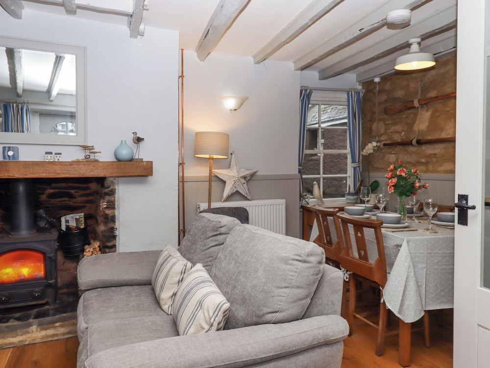 3 Pebble Cottage