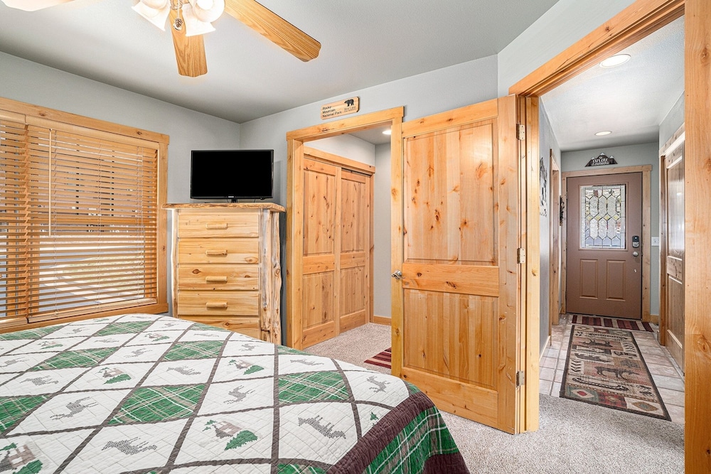 Cozy Solitude Cabins - Estes Park CO