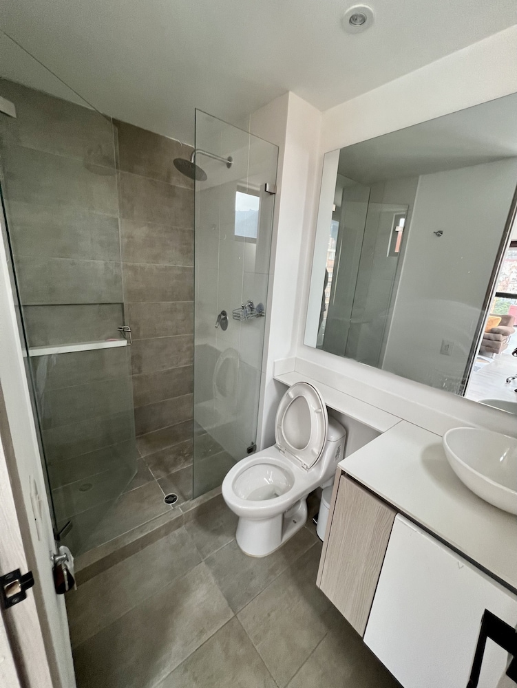 Beautiful Loft With View of Los Cerros Capitalinos view 5