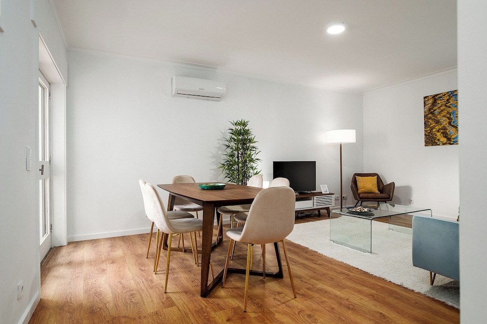 Gaia23 · Lovely 2-bed w/ Parking Amazing View