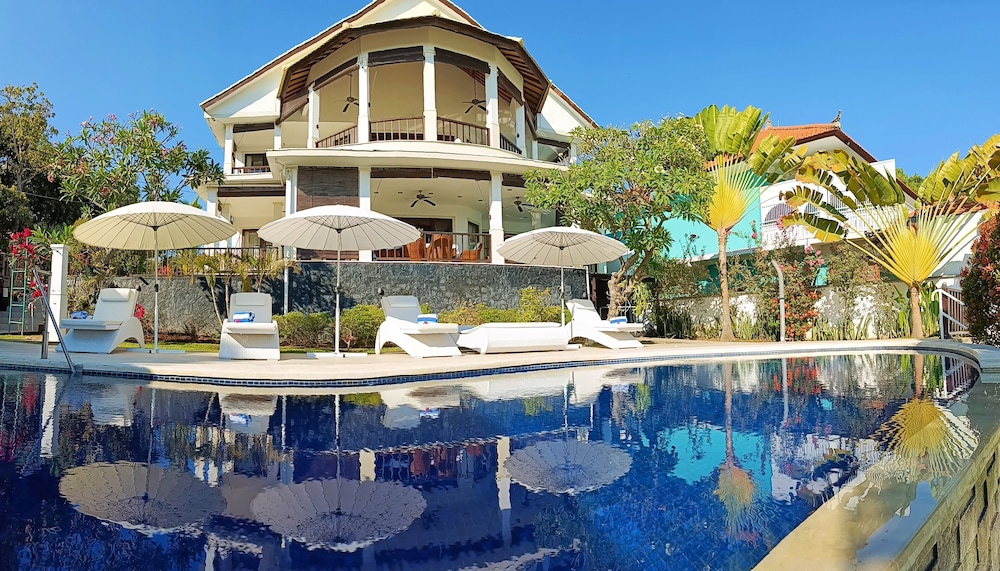 Villa Lilly