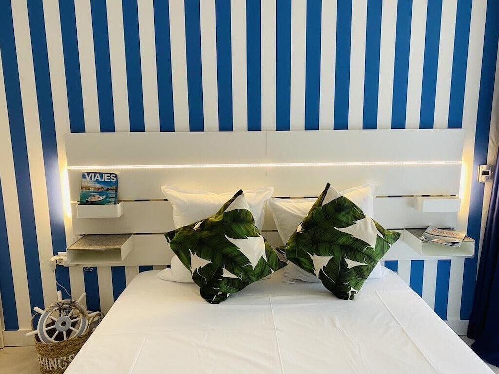 Seaside Mamaia view 5