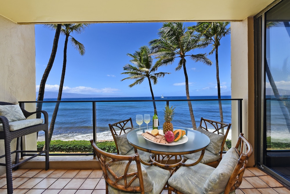 Mahana Resort #305 1 Bedroom Condo by RedAwning