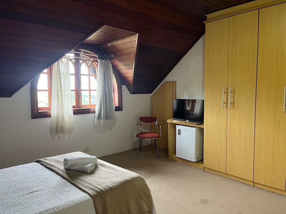 Cerejeira Guest House