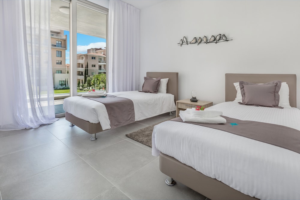 Paphos Vacations - Elysia Park - Property Image 50