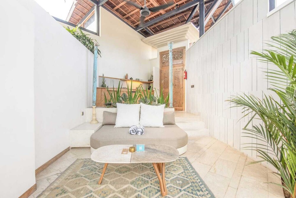Opulent 1-br Villa Just 800m From Canggu Beach