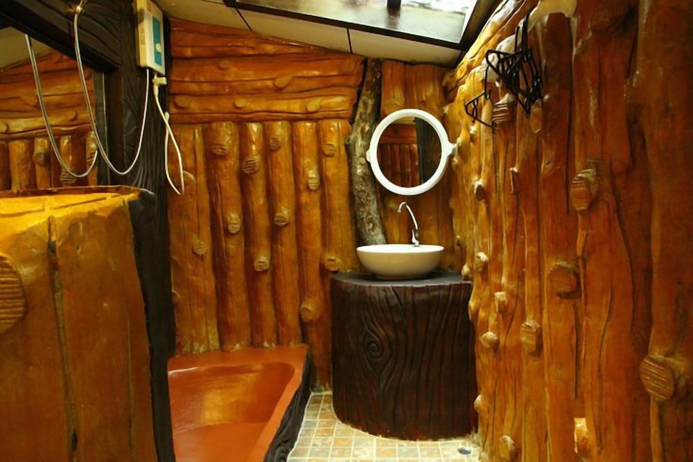 Khao Sok Tree House