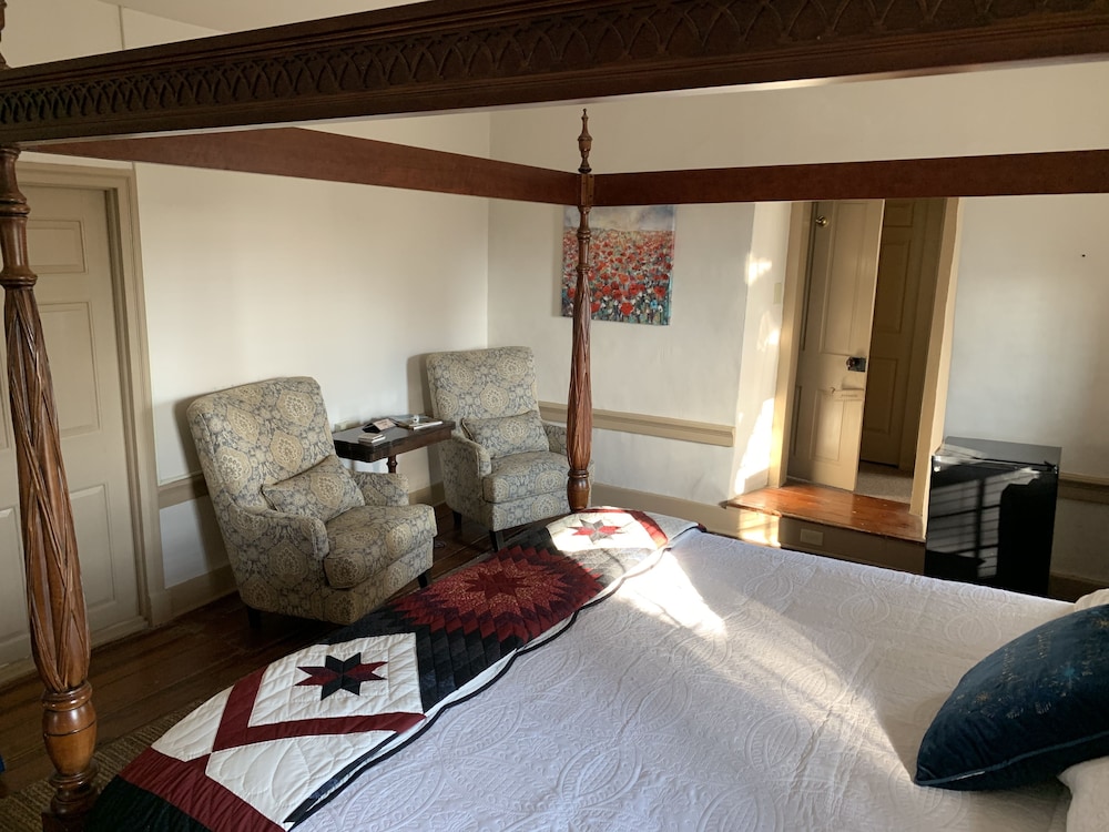 The Avenue Guesthouse and Gallery, photo 6