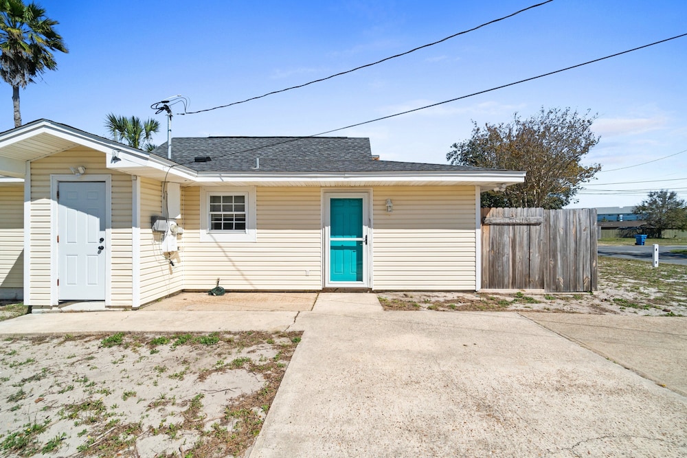 Beachy Bonanza by Book That Condo