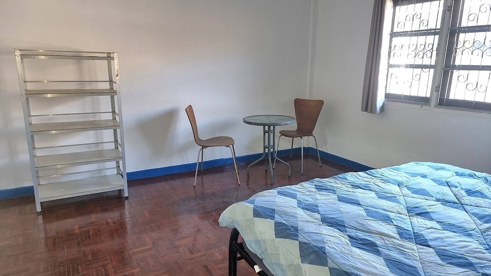 Chiang Mai Oasis 2-bedroom Home With Private Entrance & Modern Amenities