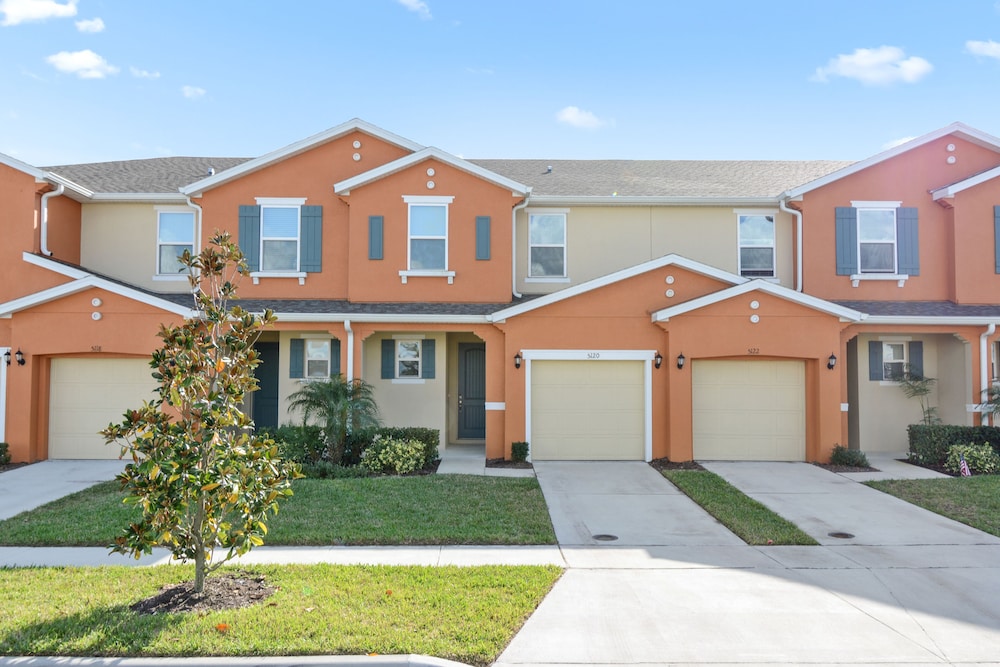Four Bedrooms TownHouse close to Disney 5120