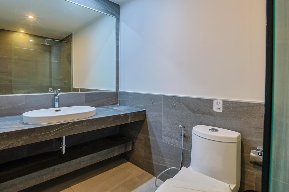 Pool View 1 Bed Apt T2-620