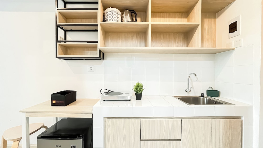 Basic And Compact Studio At Tokyo Riverside Pik 2 Apartment