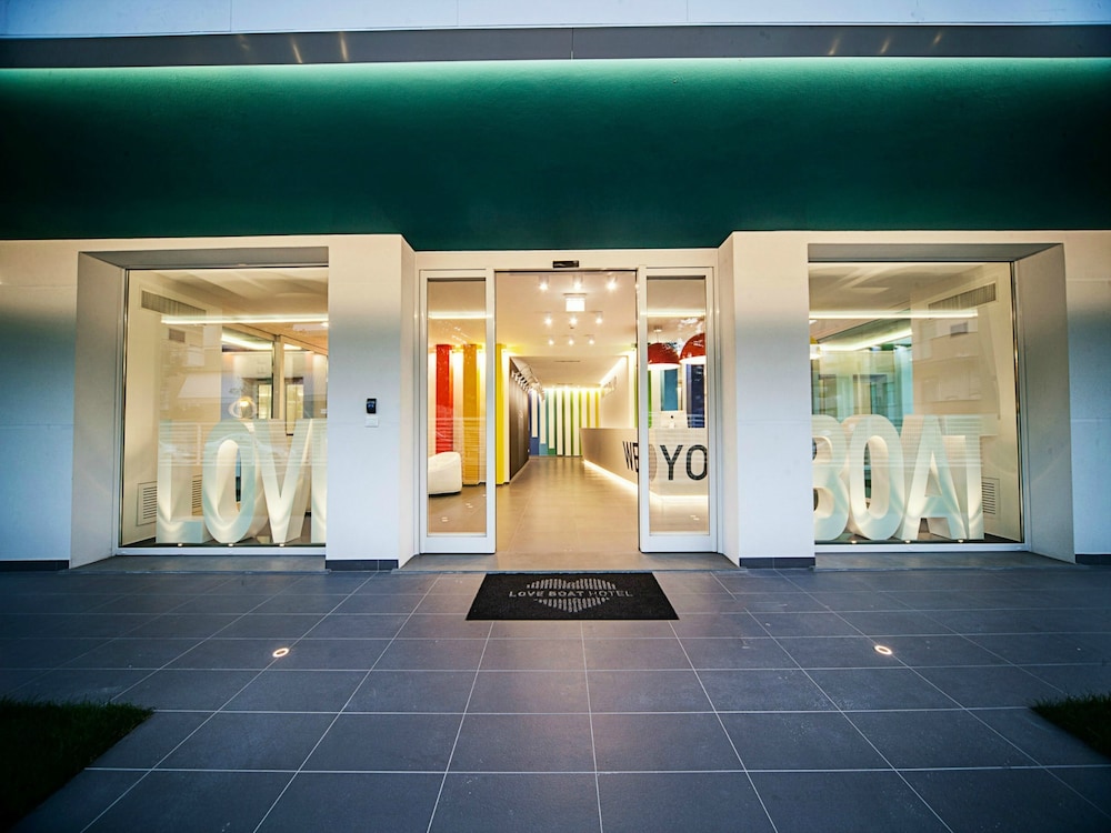 Hotel Love Boat Hotel - The Original